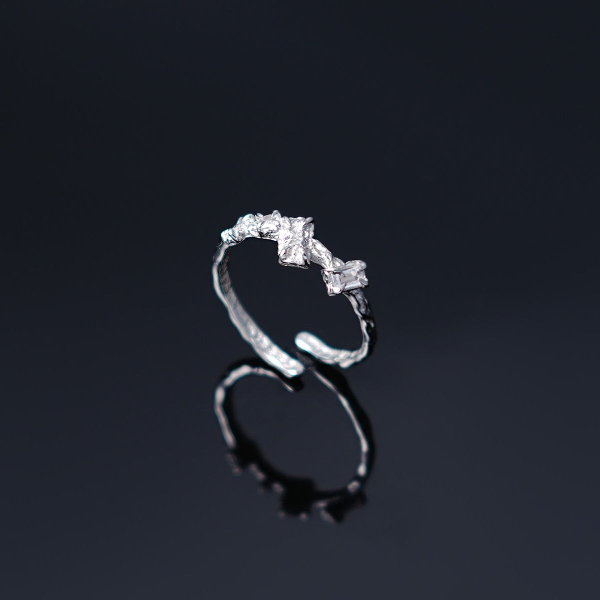 Gravitational Meteorite Ring