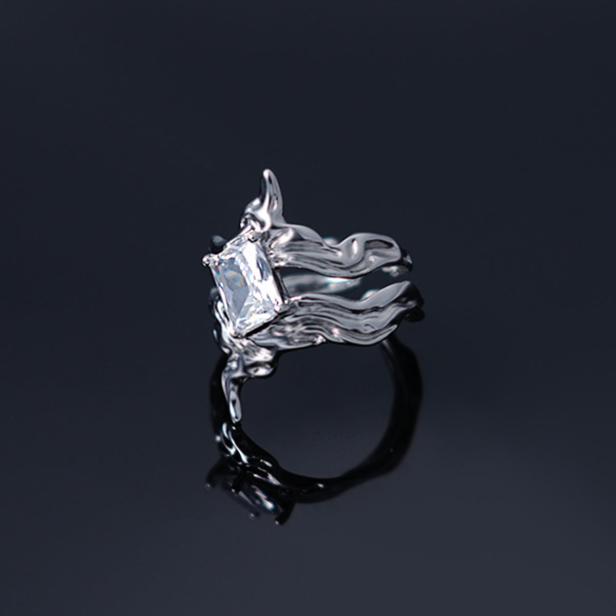 Gravitational Singularity Ring
