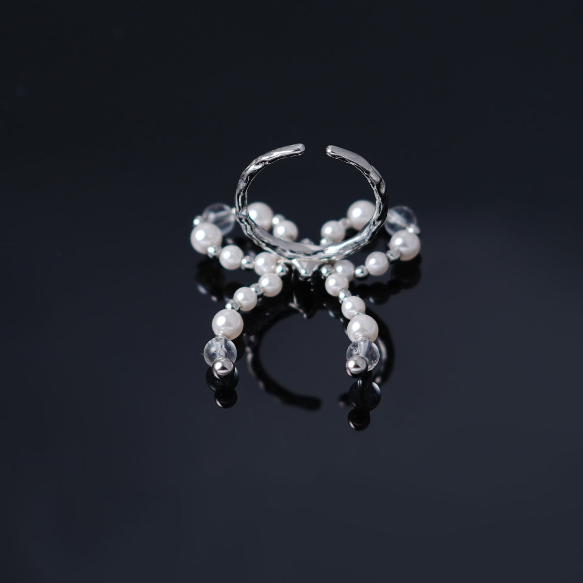 KOMETA Lunar Illusion Pearl Ring