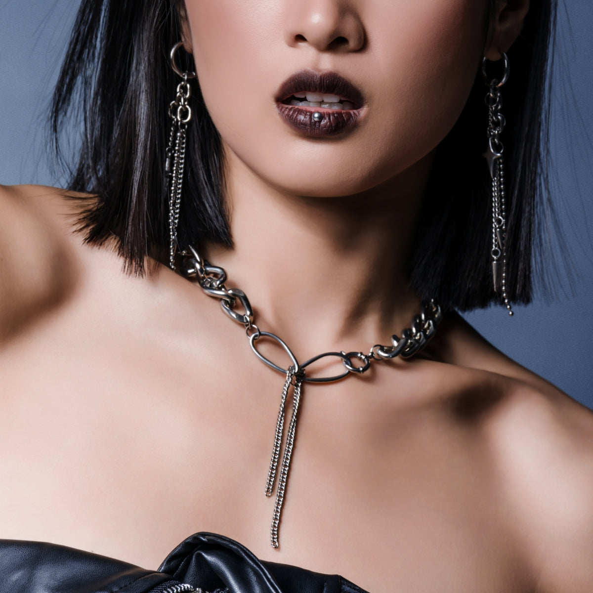 Collier avec nœud en argent