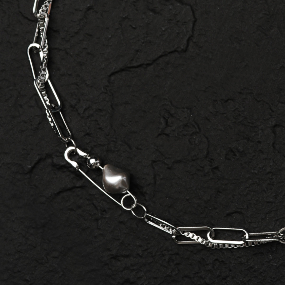 KOMETA Celestial Orbit Necklace