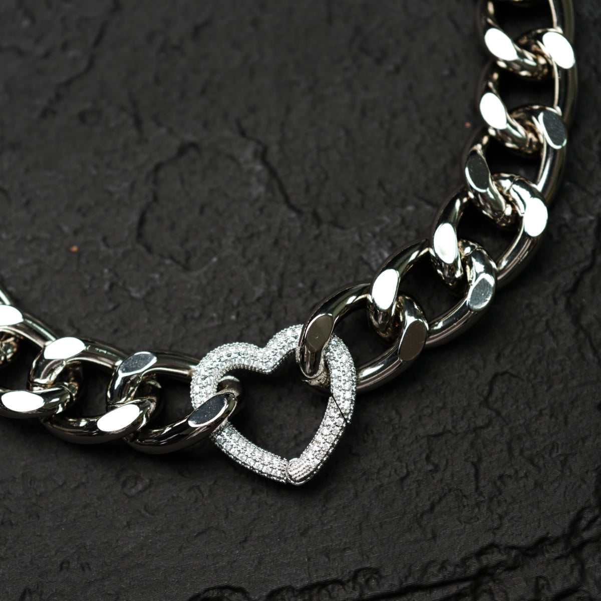KOMETA Love Lock Necklace