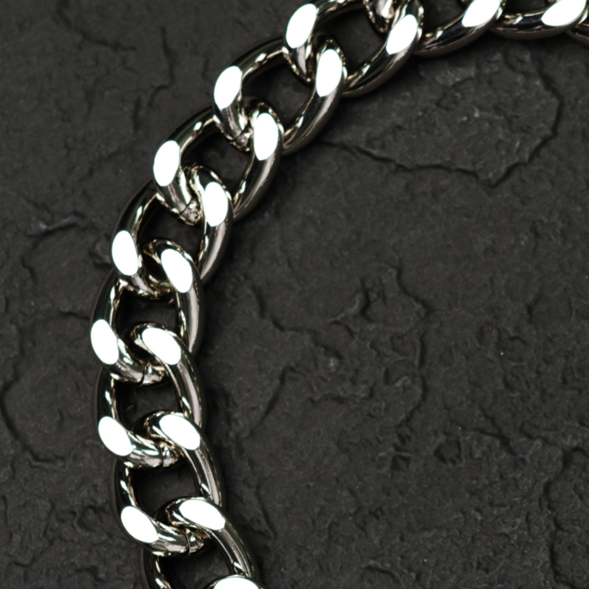 KOMETA Love Lock Necklace