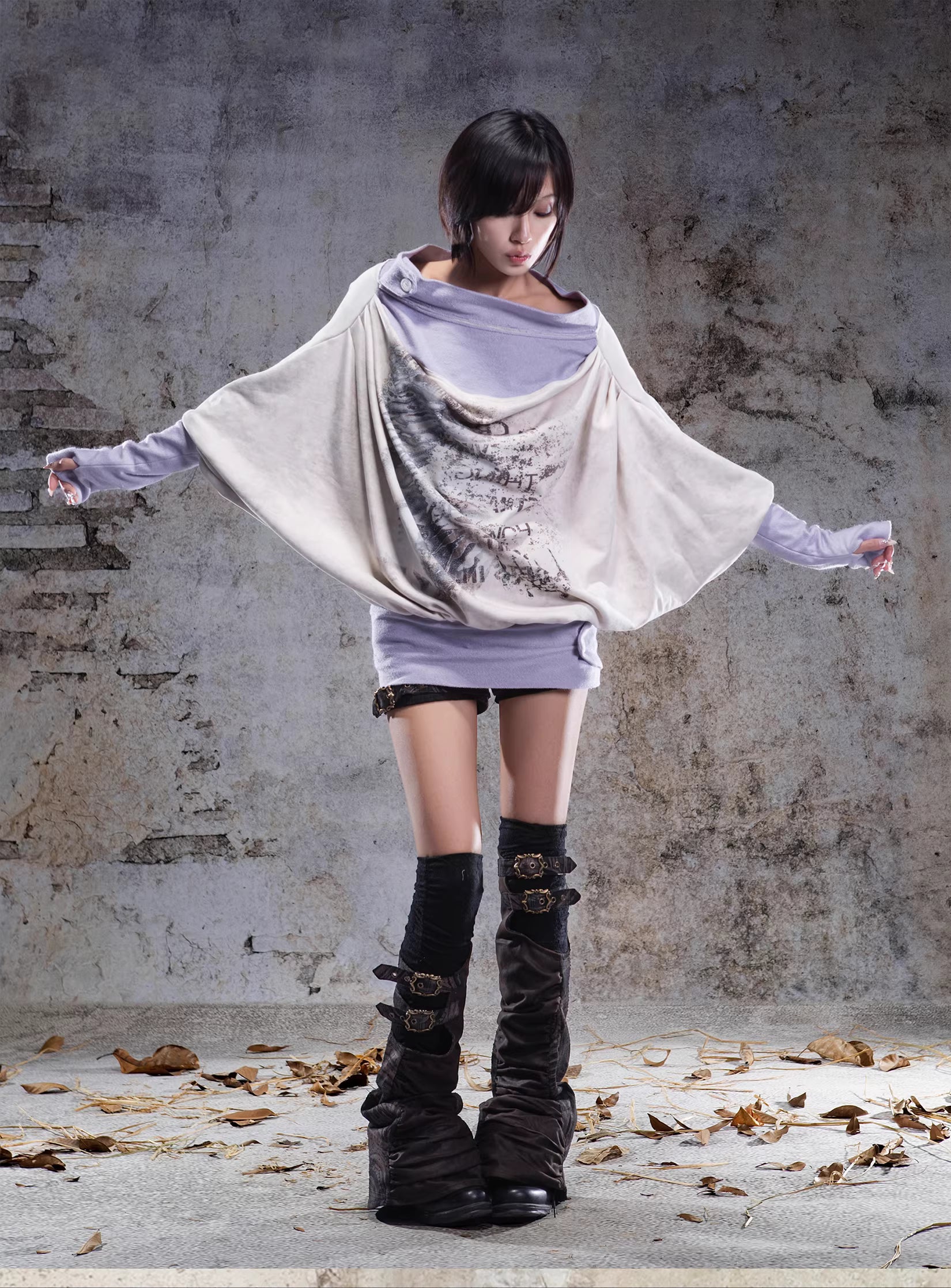 Layered-Look Loose Batwing Sleeve Graphic Bardot Top