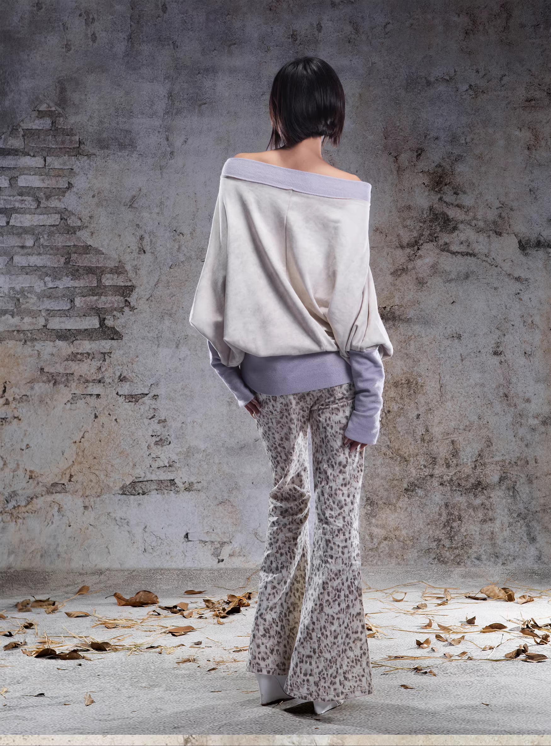 Layered-Look Loose Batwing Sleeve Graphic Bardot Top