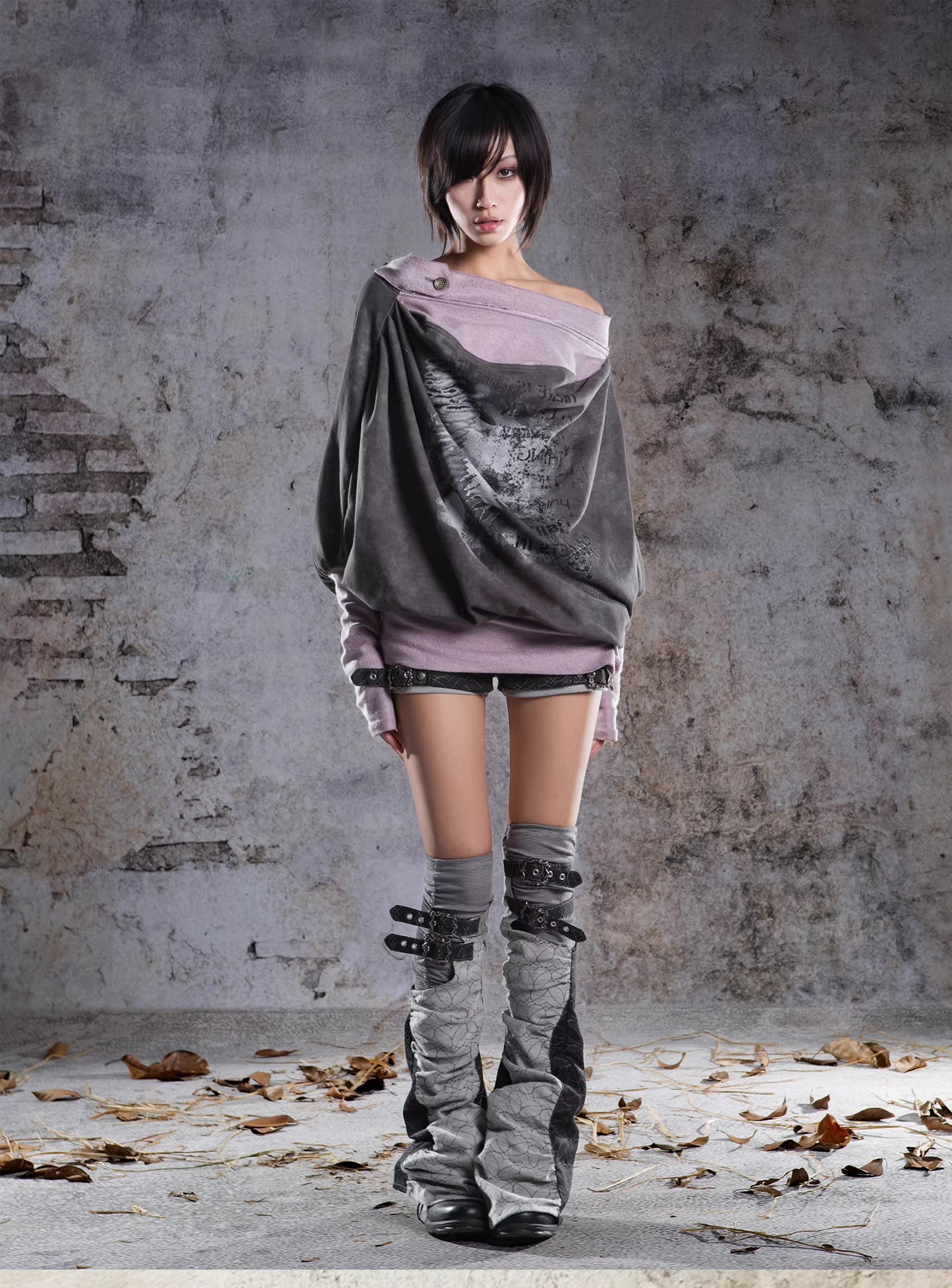 Layered-Look Loose Batwing Sleeve Graphic Bardot Top